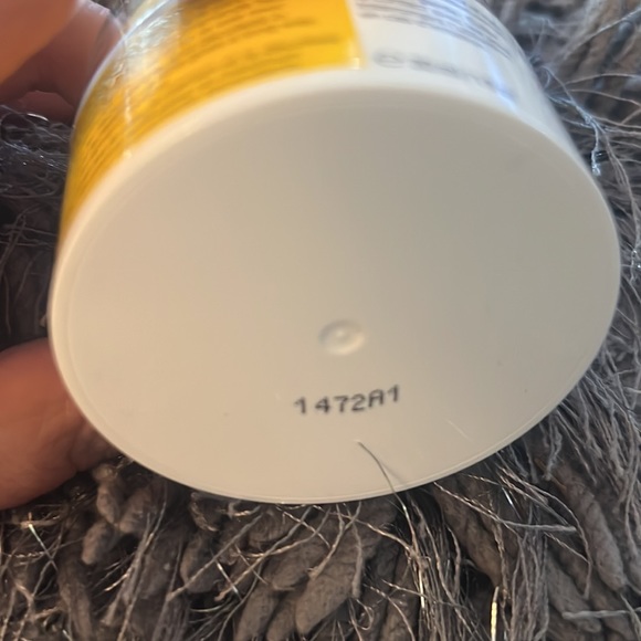 StriVectin TL Advanced tightening neck cream PLUS NIP - Picture 2 of 3